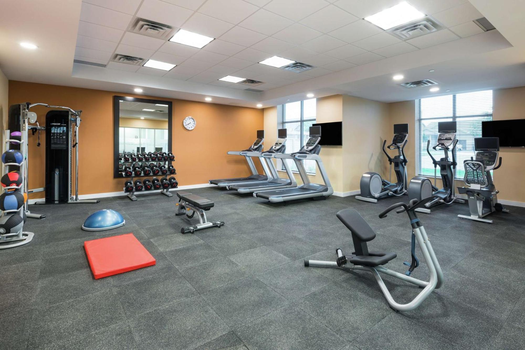 Homewood Suites By Hilton Ottawa Airport Екстер'єр фото