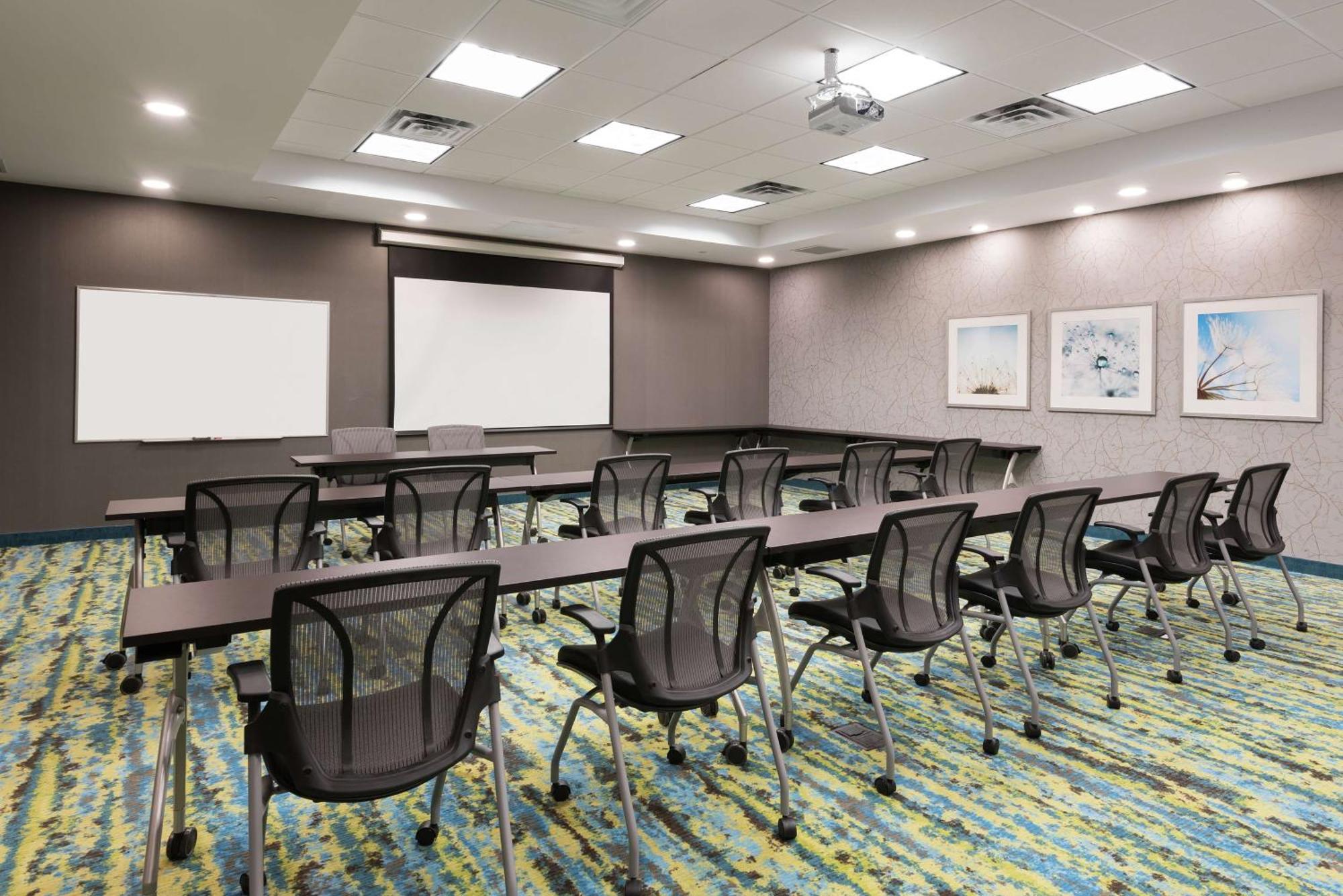 Homewood Suites By Hilton Ottawa Airport Екстер'єр фото
